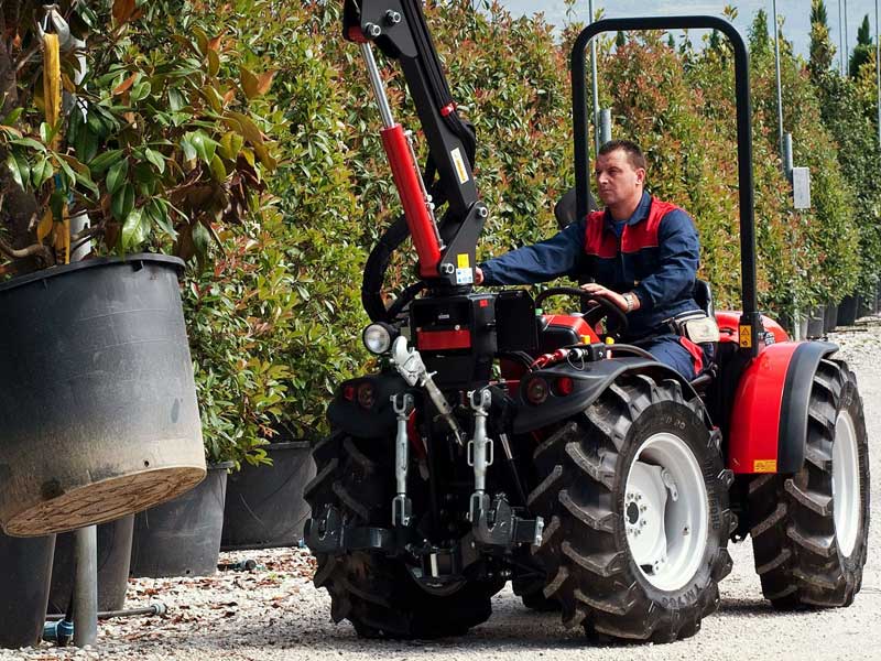 Садовый трактор Antonio Carraro Infinity SR 7600