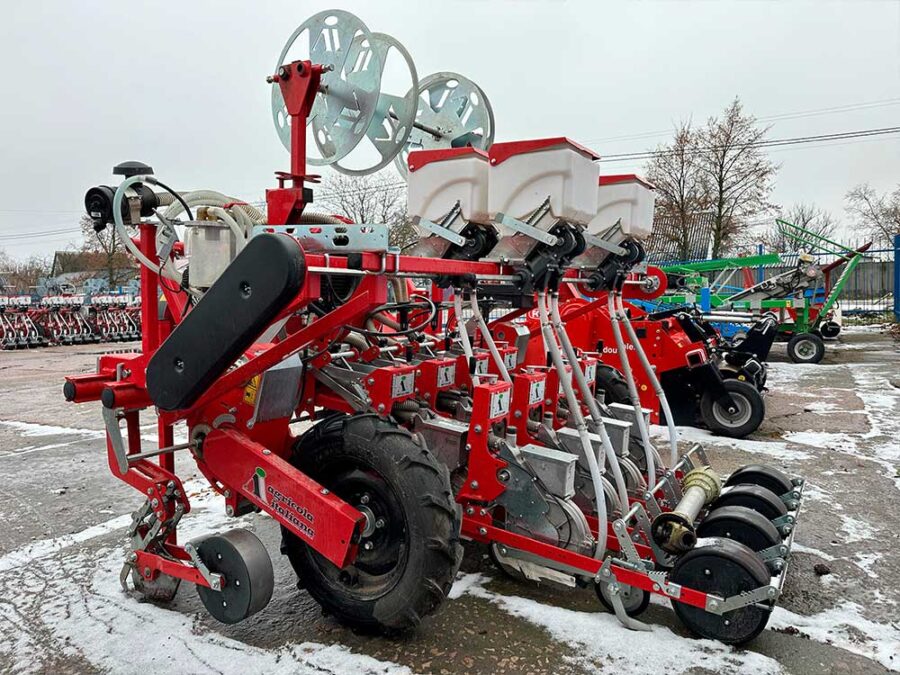 Пневматическая сеялка точного высева Agricola SNT-2-290 «Тандем» (Производство: Agricola Italiana S.n.c., Италия)